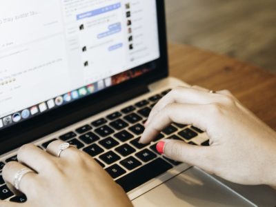 qui regarde mon profil facebook