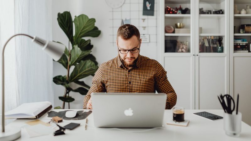 Est il possible de créer un compte Gmail pour une autre personne