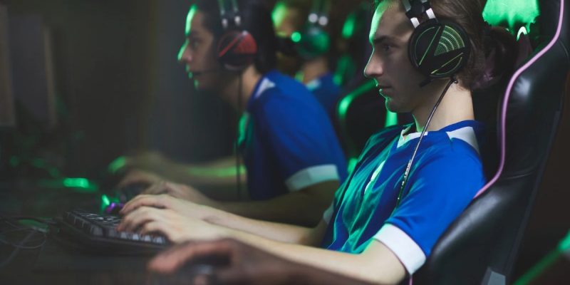 Clavier mécanique QMK ou Razer lequel est plus rapide pour l'e-sport