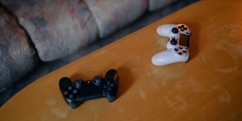 Où trouver un socle pour PS5 compatible et pas cher