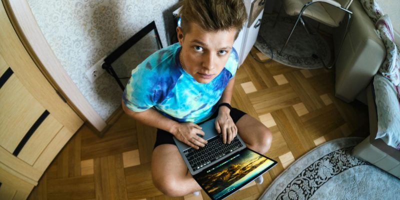 Strix Scar 18 est ce l'Asus Rog le plus puissant