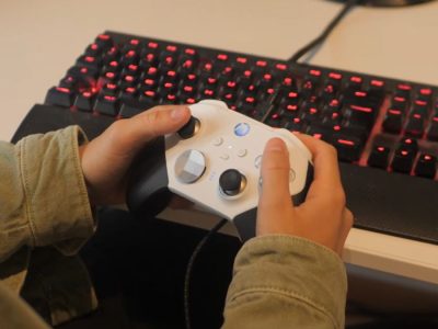 Est ce qu'une manette serie elite 2 tient vraiment jusqu'à 40 heures