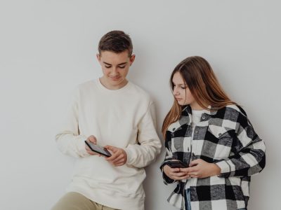 Android ajouterait bientôt la compatibilité AirDrop pour Quick Share pour partager entre Android et iPhone