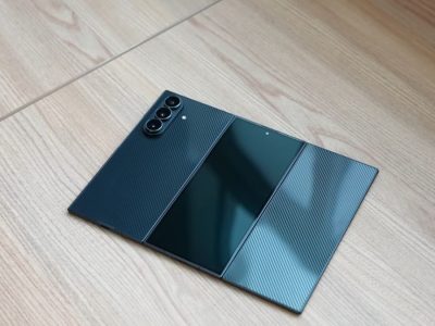 Galaxy Z TriFold que vaut sa résistance annoncée après des tests intensifs