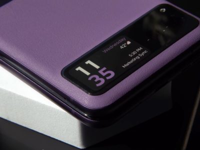 Smartphone pliant après 12 mois trace de pli visible ou écran intact