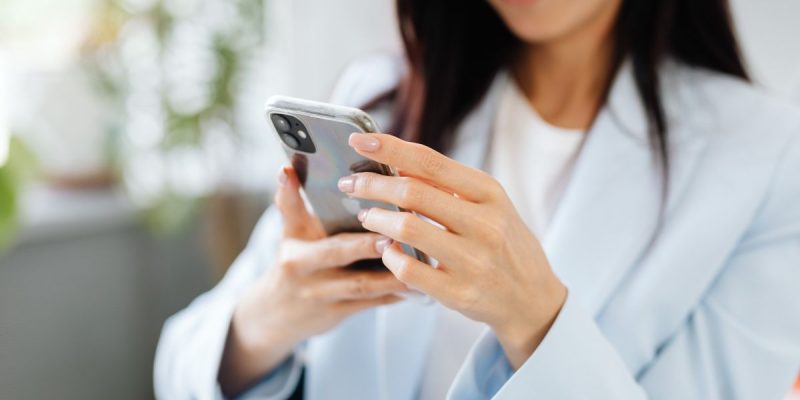 Siri hors ligne Apple mise-t-il sur une IA locale face au cloud