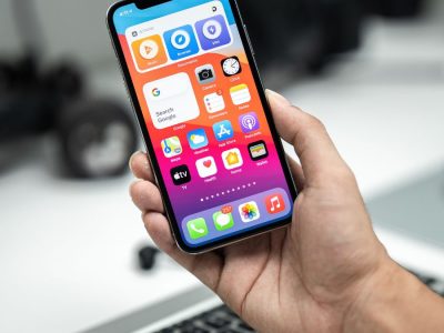 Smartphone à 300 € vs 1000 € voici ce que vous payez vraiment