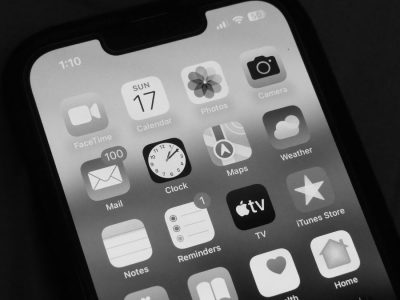 Pourquoi certains smartphones perdent-ils 20 % de batterie en quelques mois